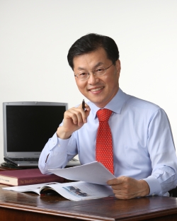 김진웅 김&장 법률사무소 전문위원